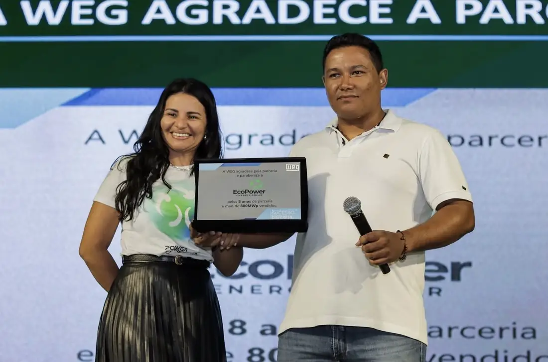 Placa de reconhecimento da WEG à EcoPower